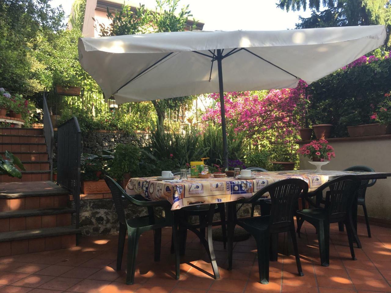 Villa Rosa Etna Apartments Zafferana Etnea Εξωτερικό φωτογραφία